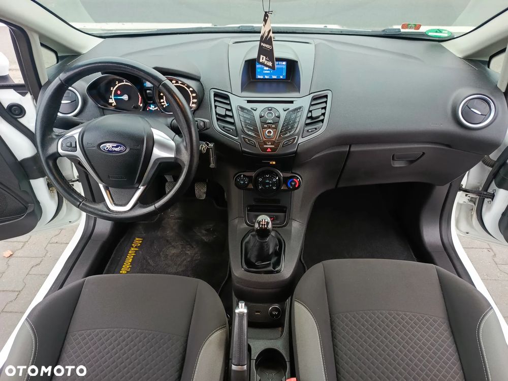 Ford Fiesta 1.0 EcoBoost Titanium - 26