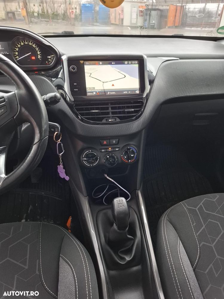 Peugeot 2008 PureTech 110 Stop&Start Active - 4