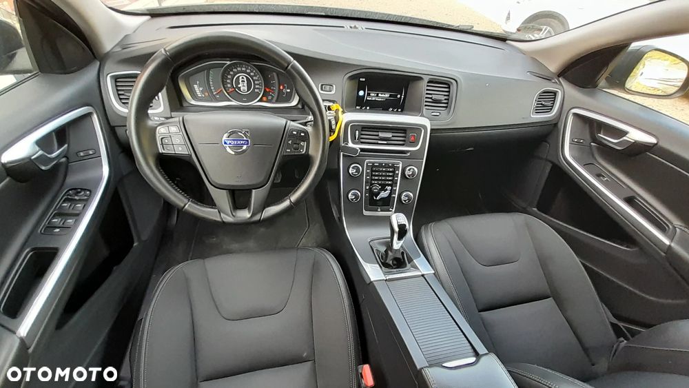 Volvo V60 D2 - 26