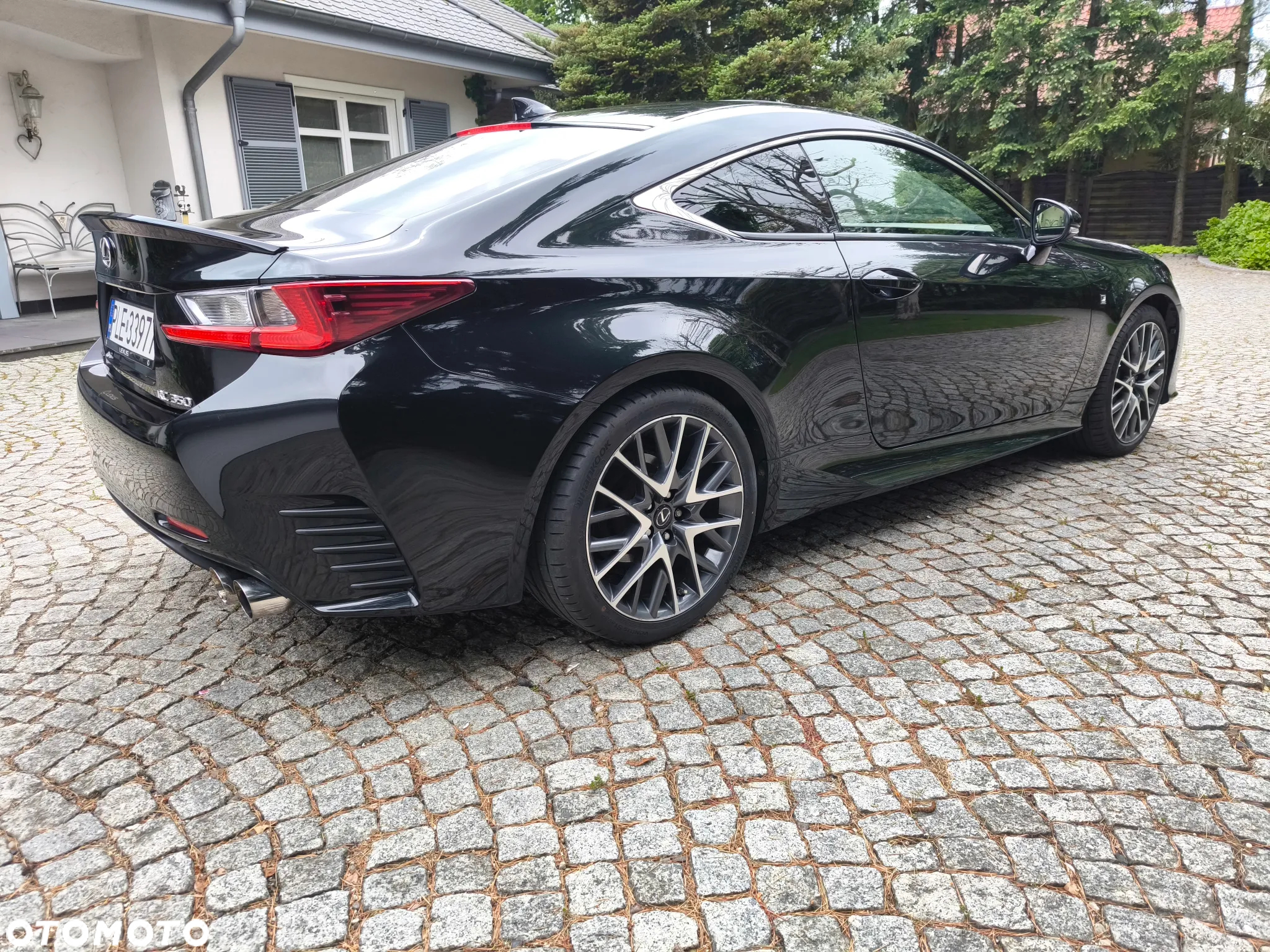 Lexus RC - 7