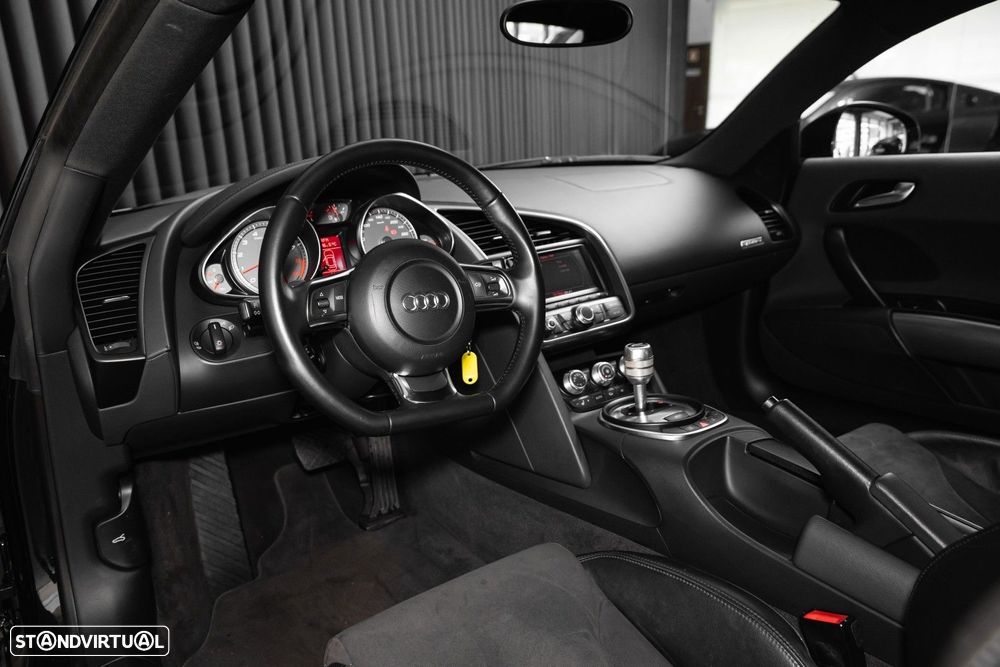 Audi R8 Coupé 4.2 FSI quattro R tronic - 15