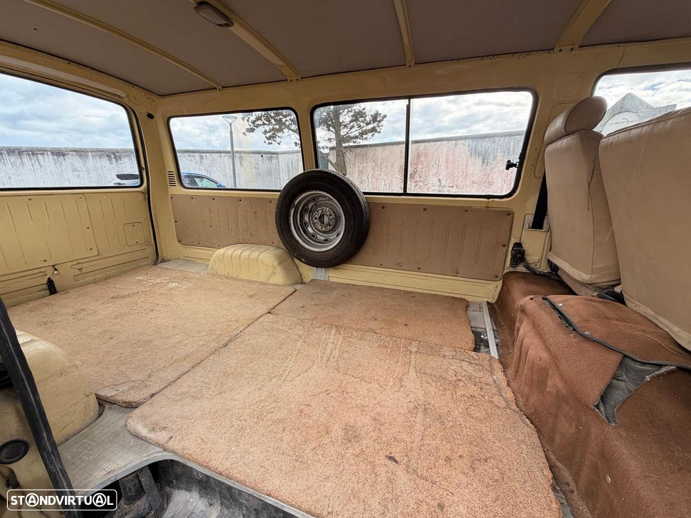 Toyota HiAce - 9