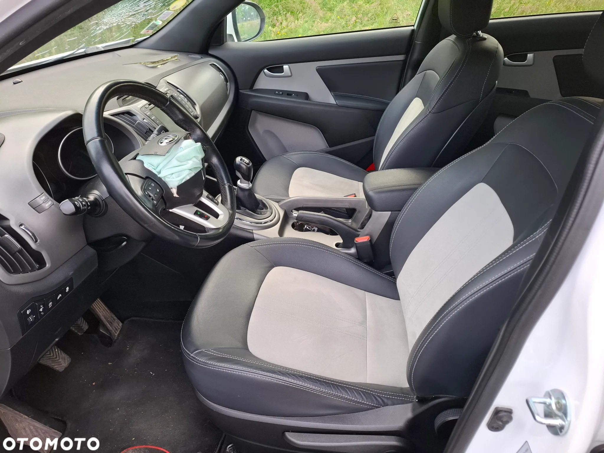 Kia Sportage 1.7 CRDI 2WD Dream-Team Edition - 8