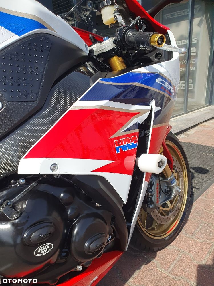 Honda CBR - 37