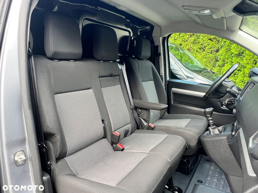 Opel Vivaro - 19