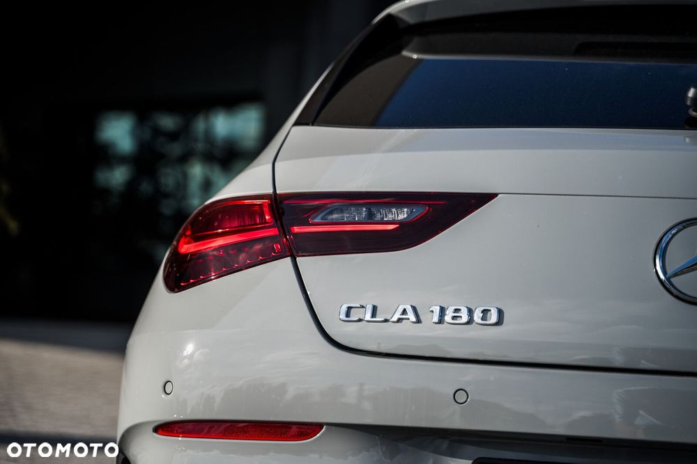 Mercedes-Benz CLA - 9