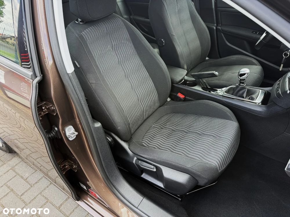 Peugeot 308 125 THP Active - 14