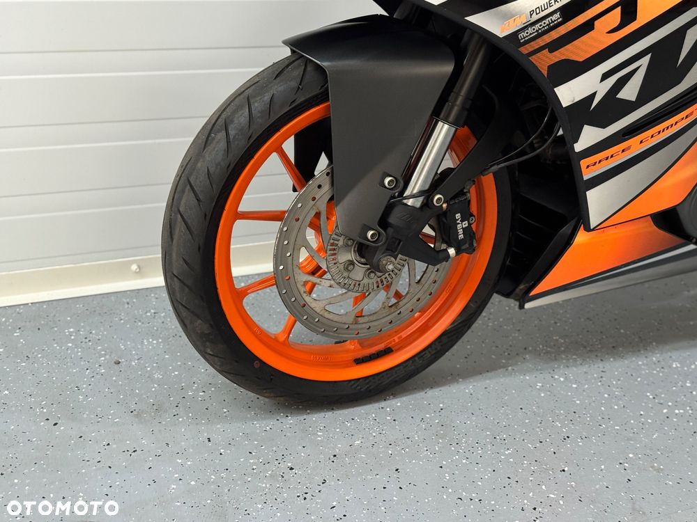 KTM RC 125 - 23