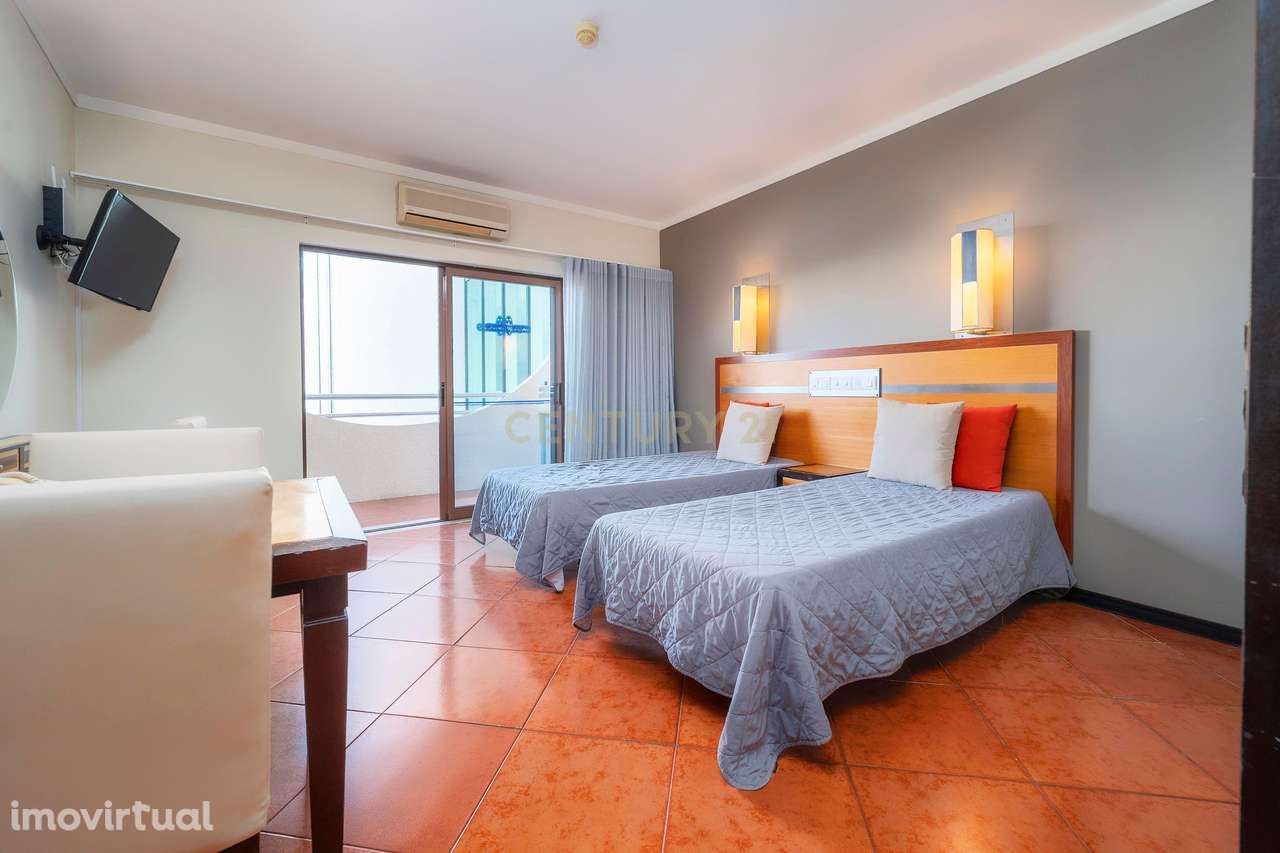 Fabuloso Estúdio T0 no centro de Albufeira em condomínio privado. - Grande imagem: 2/22