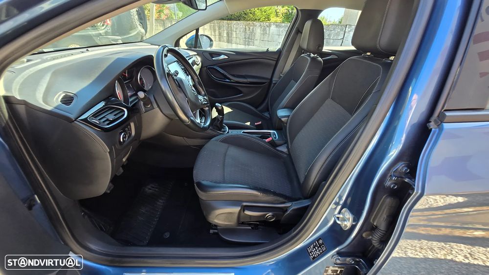 Opel Astra 1.6 CDTi Executive S/S J18 - 9