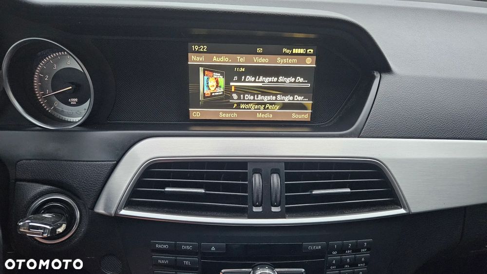 Mercedes-Benz Klasa C 180 BlueEFFICIENCY Avantgarde - 36