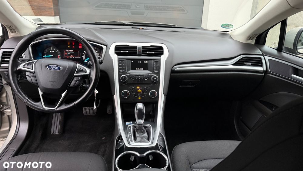 Ford Mondeo - 29