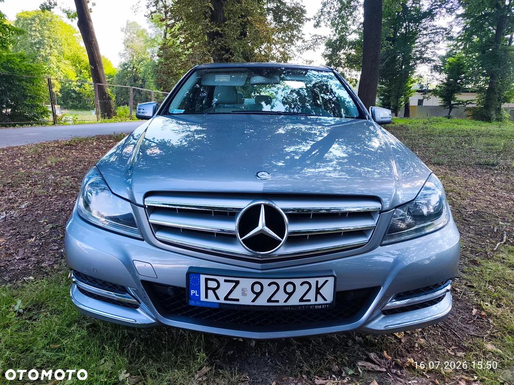 Mercedes-Benz Klasa C 200 CDI BlueEff Avantgarde - 2
