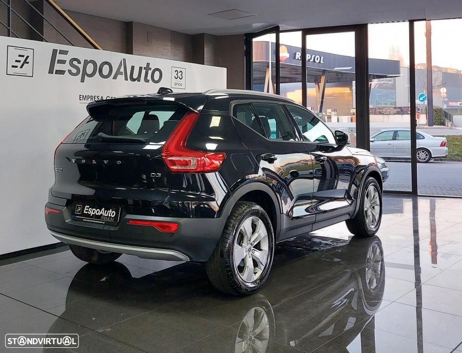 Volvo XC 40 2.0 D3 Momentum - 2