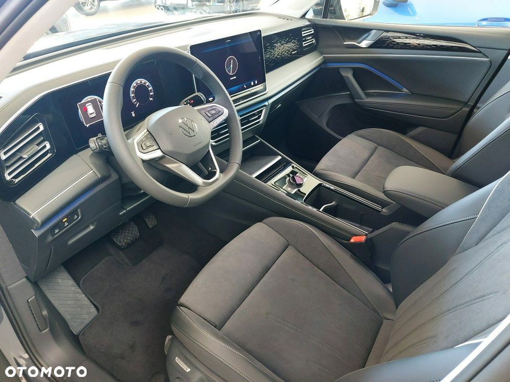 Volkswagen Tiguan - 11