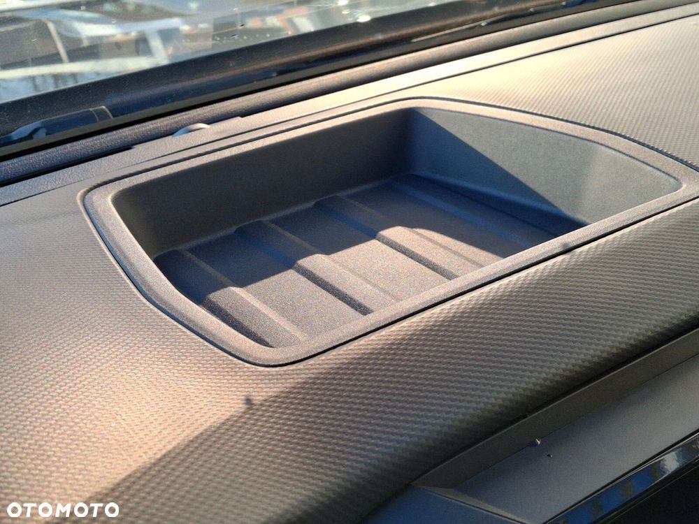 Volkswagen Amarok 2.0 TDi 4MOTION Life - 38