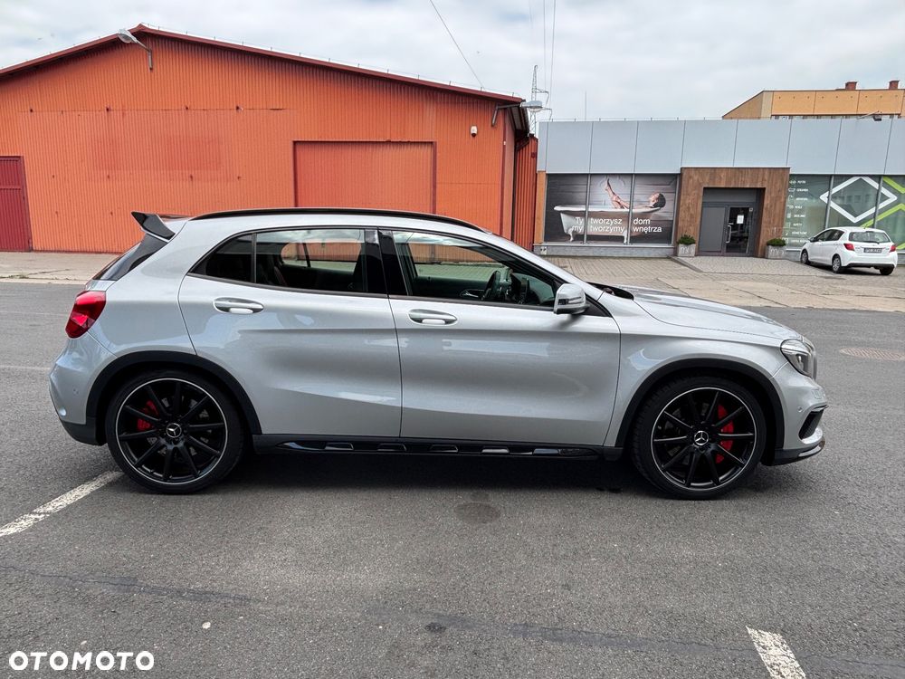 Mercedes-Benz GLA AMG 45 4Matic AMG Speedshift 7G-DCT - 9