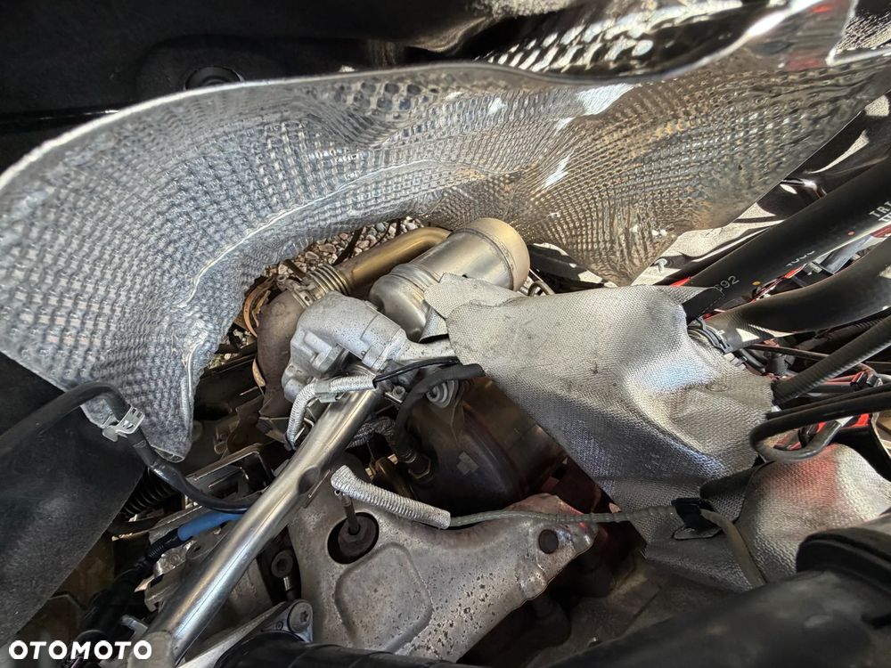 Volkswagen CRAFTER VAN VAT-1 z ZABUDOWĄ SERWISOWĄ WARSZTAT StoreVAN Półki, Szuflady, Kuwety na drobne przedmioty, Masaż fotela kierowcy, Fotel pneumatyczny terapeutyczny pilot ergoActive, Podgrzewana szyba, Kierownica wielofunkcyjna, Tempomat, Ogr. prędkości, Minibar, Fabrycne parktroniki przód i tył, DMC:3500kg, Homologacja haka 3000kg! Duża ładowność 1315kg Model L2H1 Paka dł. 3450mm - 23