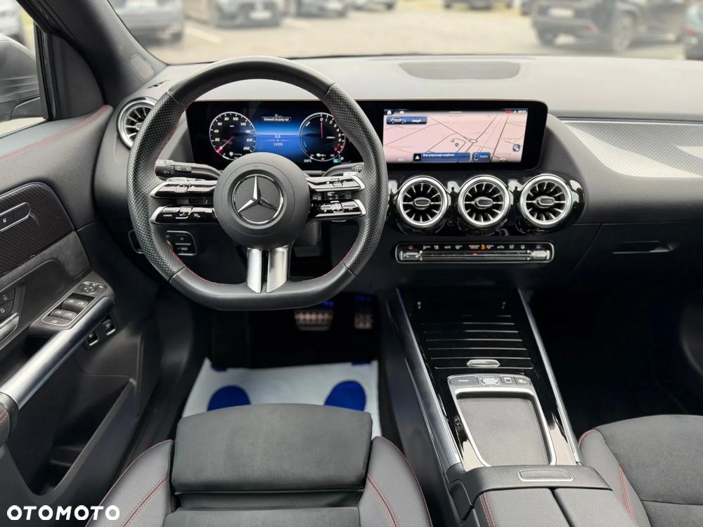 Mercedes-Benz GLA 250 e PHEV AMG Line 8G-DCT - 14