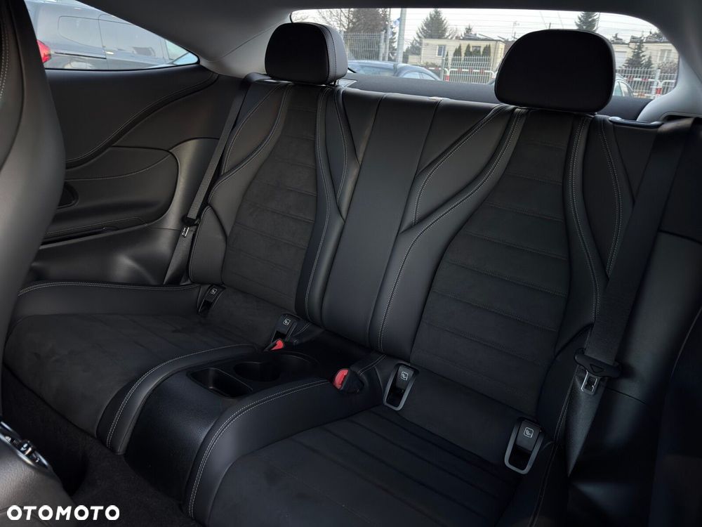 Mercedes-Benz CLE - 25