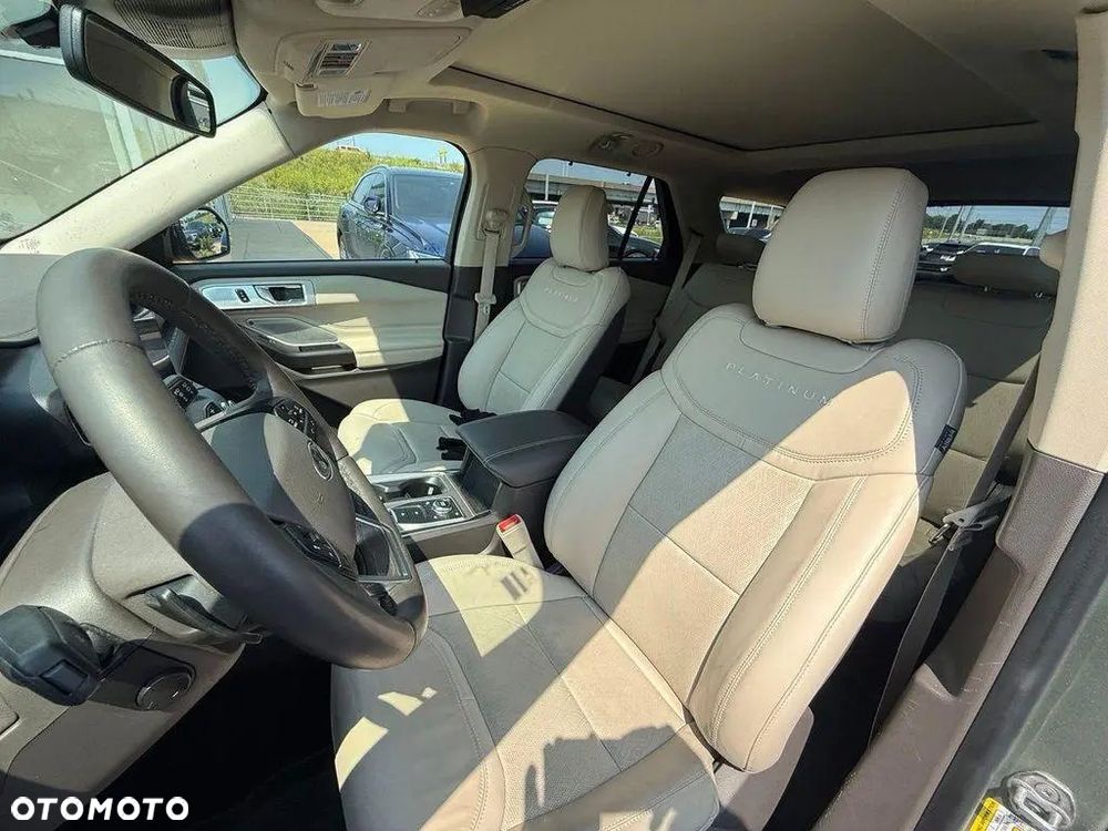 Ford Explorer EcoBoost Plug-in Hybrid ST-LINE - 6