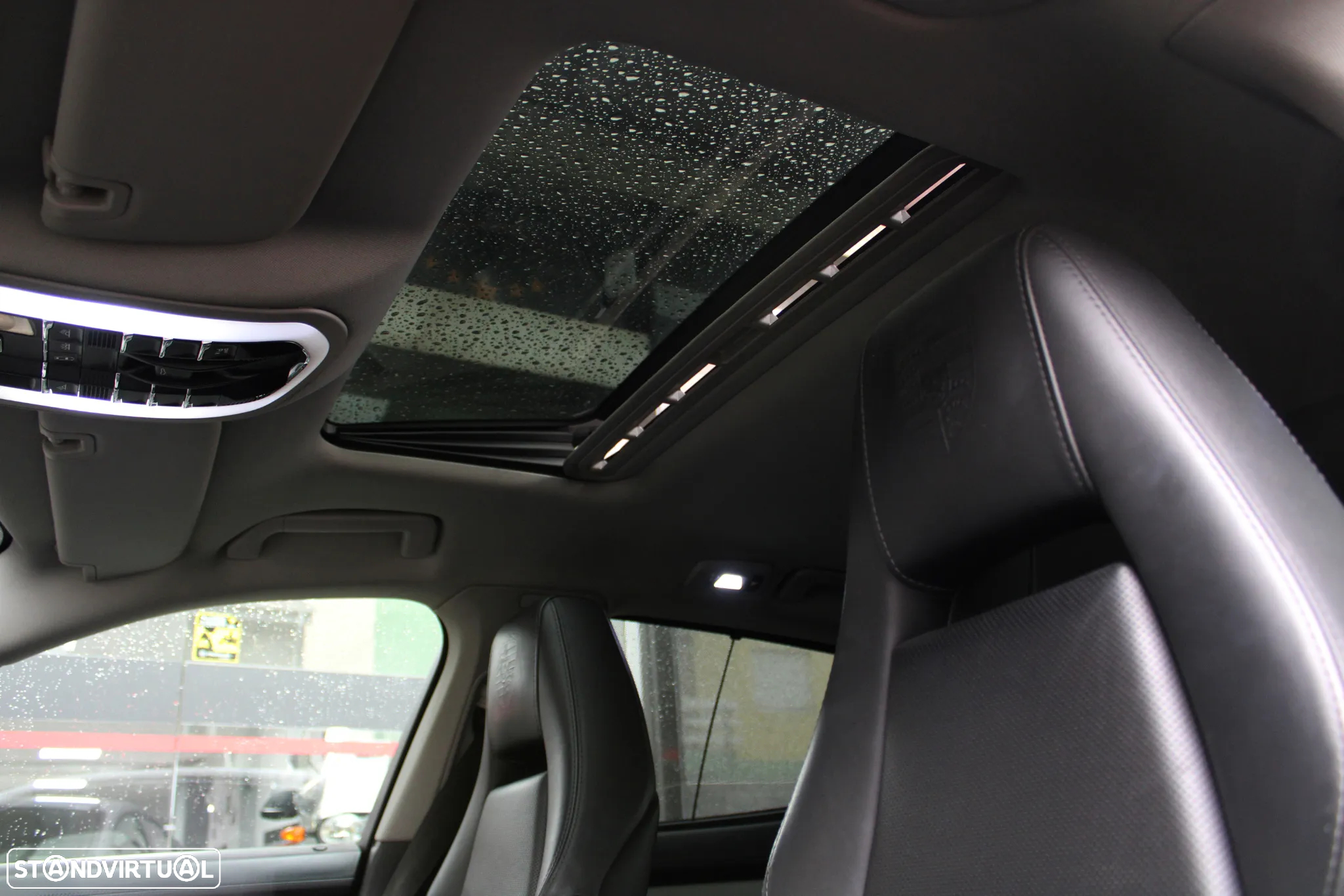 Porsche Panamera Diesel Platinum Edition - 55