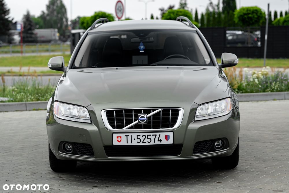 Volvo V70 2.5T Summum - 8