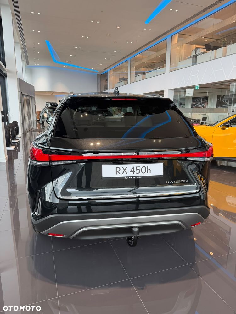 Lexus RX 450h+ Omotenashi - 5