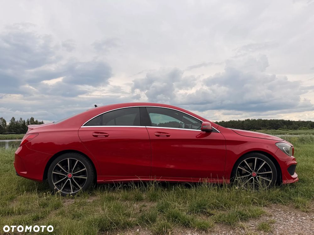 Mercedes-Benz CLA 250 4Matic 7G-DCT AMG Line - 3