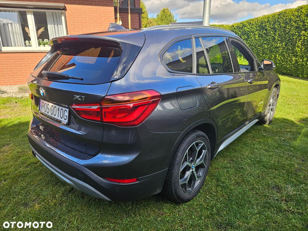BMW X1 xDrive18d xLine - 3