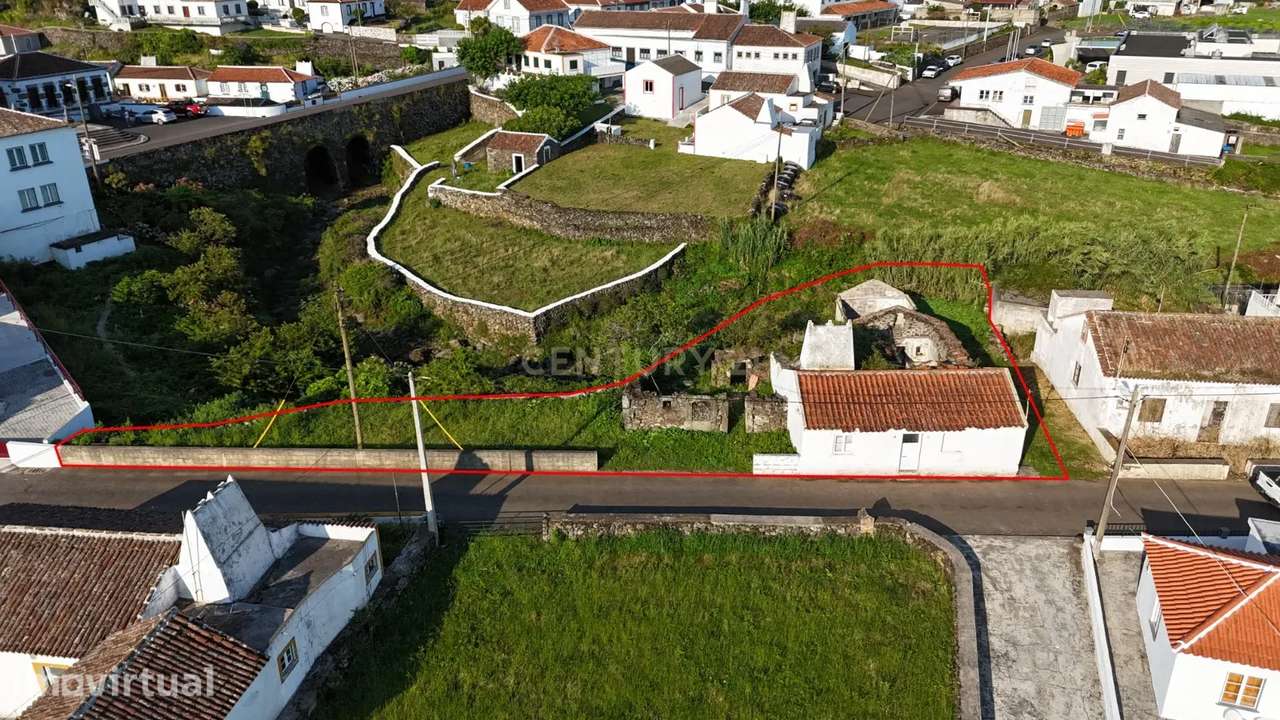 DUAS MORADIAS À VENDA EM CONJUNTO — ALTARES - Grande imagem: 4/9