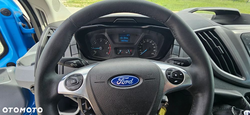 Ford Transit - 11
