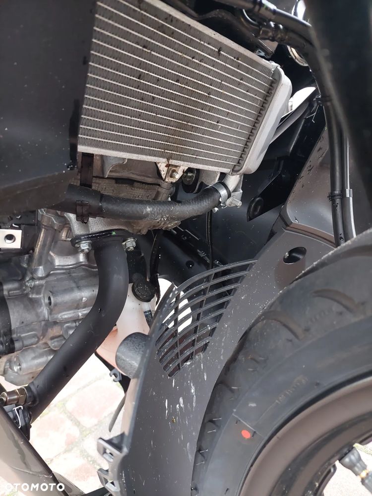 Yamaha YZF - 16