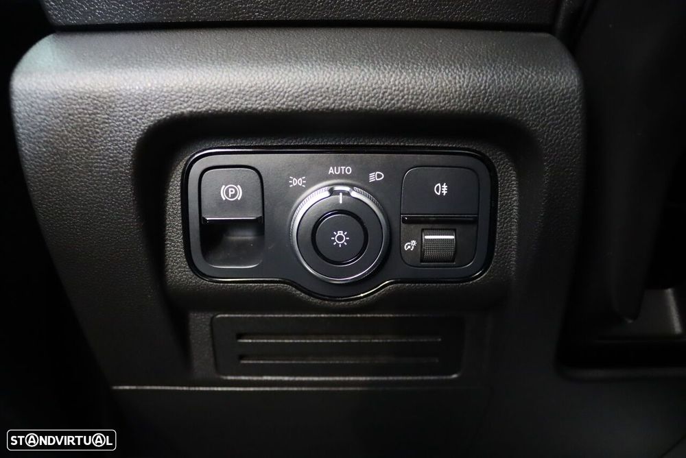 Mercedes-Benz T 180 d Standard - 19