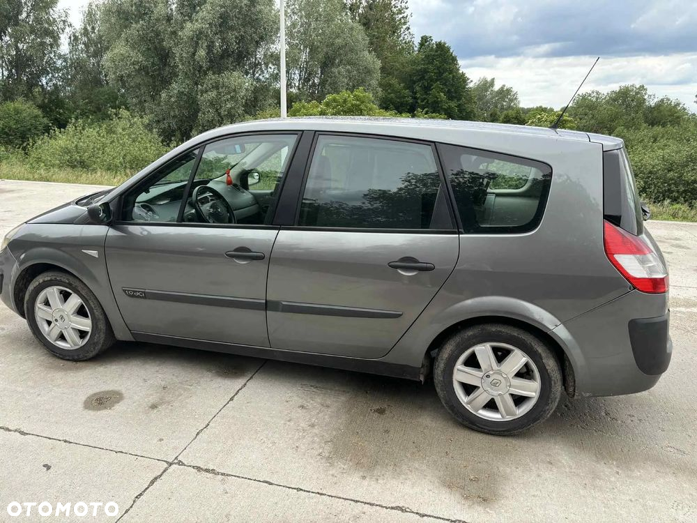 Renault Scenic - 8