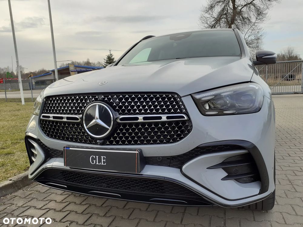 Mercedes-Benz GLE 300 d 4Matic 9G-TRONIC AMG Line - 4