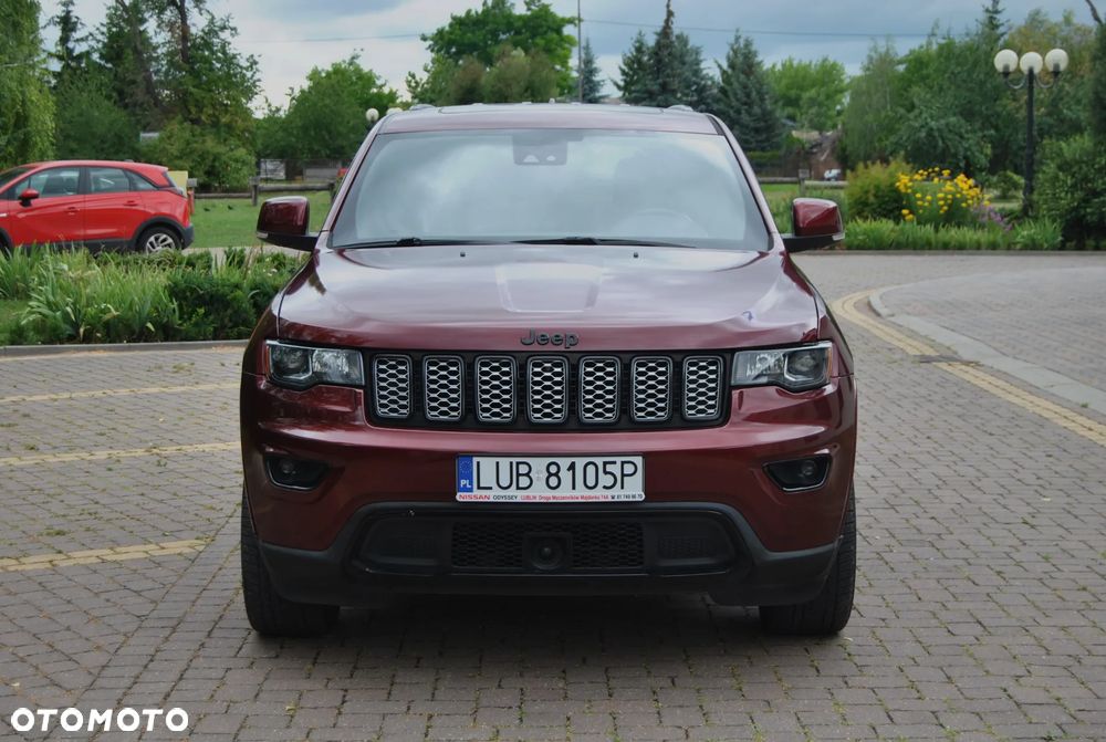 Jeep Grand Cherokee - 17