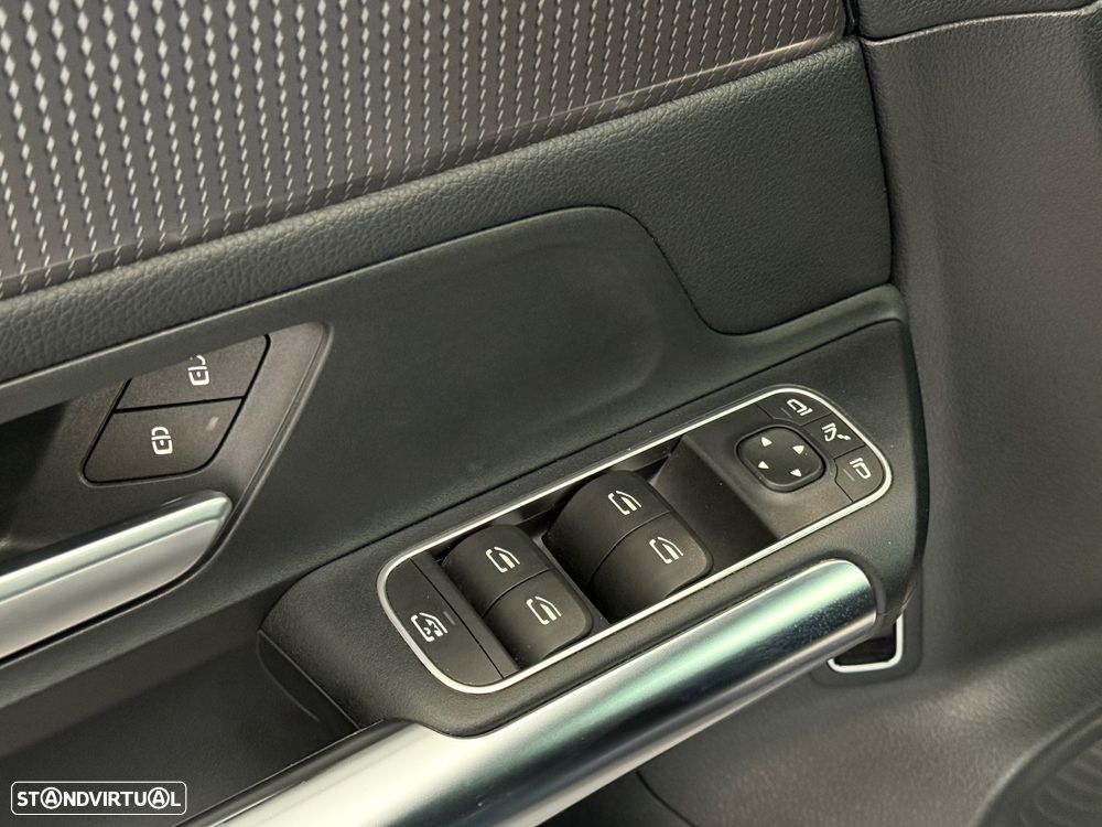 Mercedes-Benz GLA 180 d 8G-DCT Progressive - 10