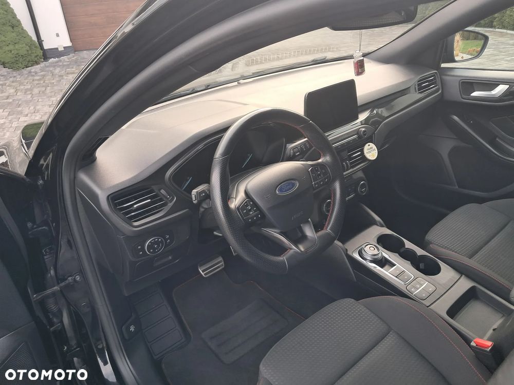 Ford Focus 1.5 EcoBlue STart-Stopp-System ST-LINE - 13