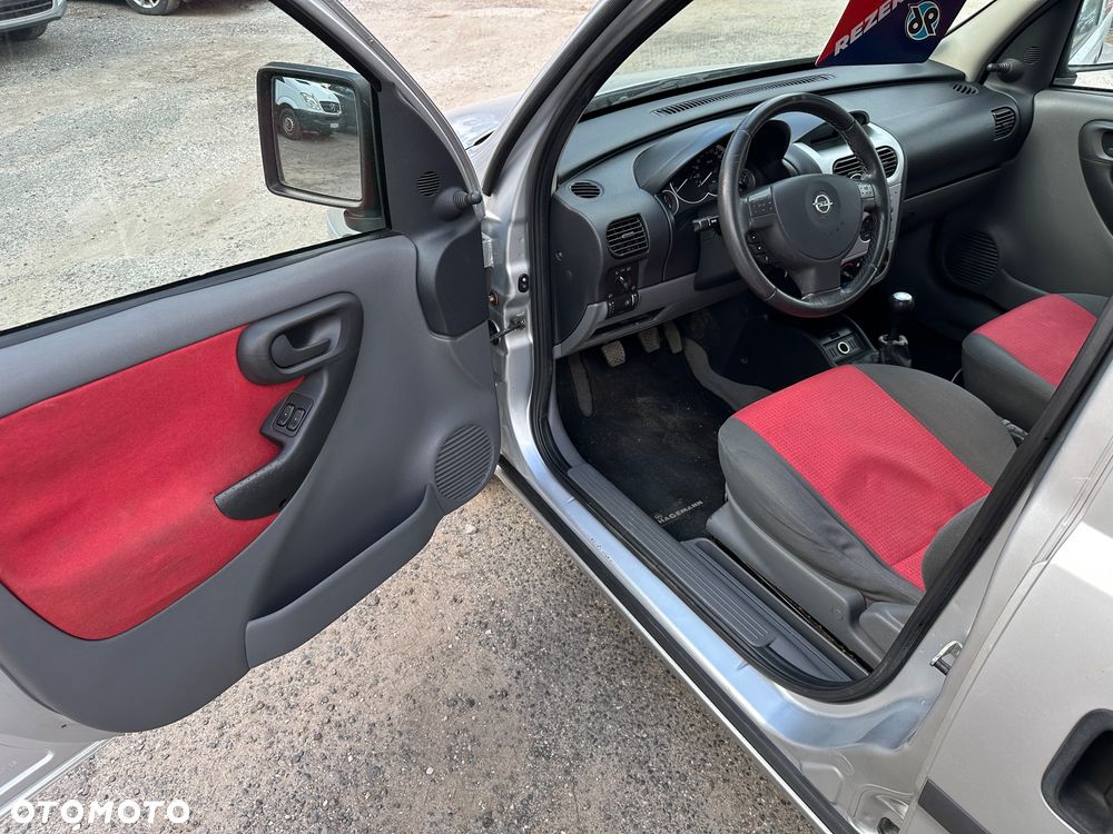 Opel Combo Tour 1.6 - 12