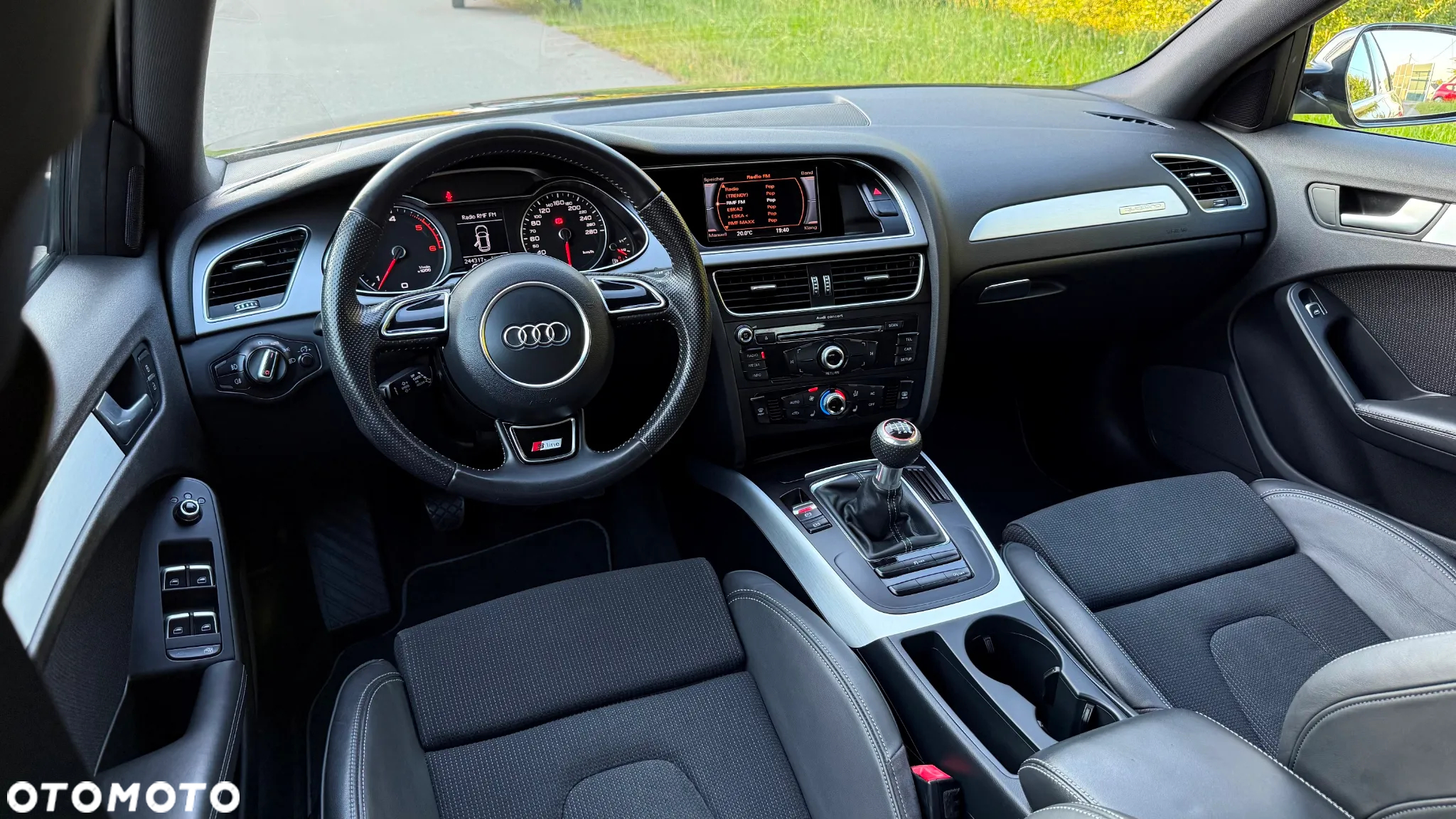 Audi A4 Avant 2.0 TDI DPF quattro S line Sportpaket - 10