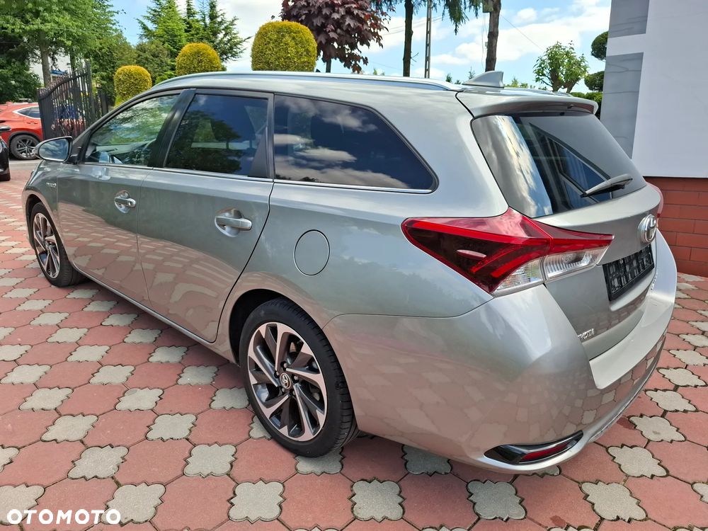 Toyota Auris - 9