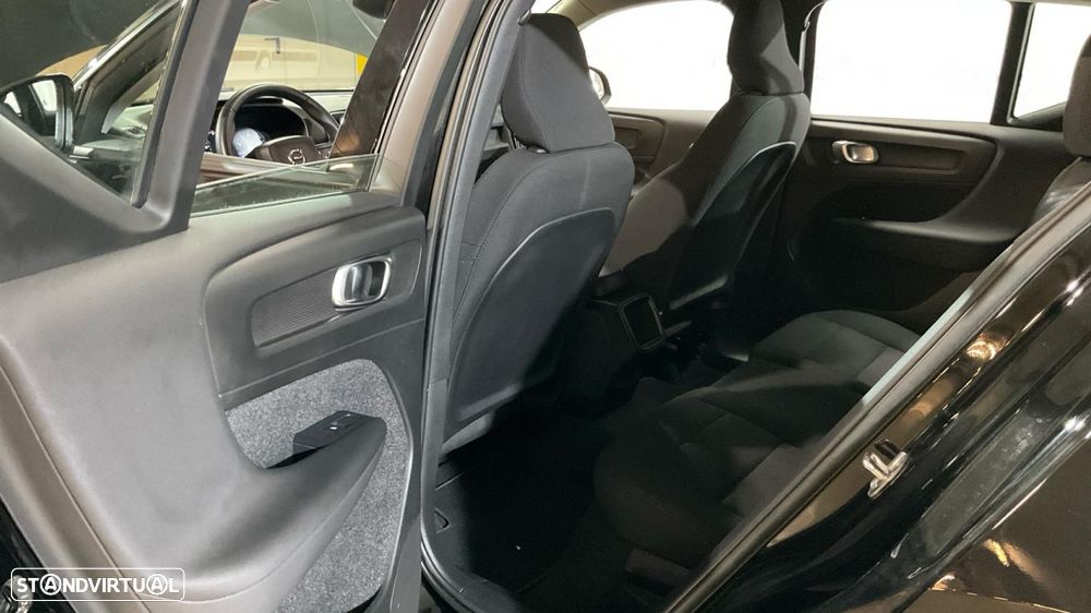 Volvo XC 40 1.5 T2 Momentum Core - 9