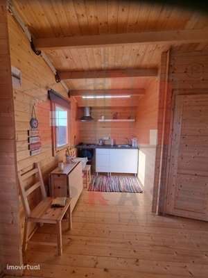 Terreno Rústico com Casa de Madeira e Picadeiro - Grande imagem: 4/29