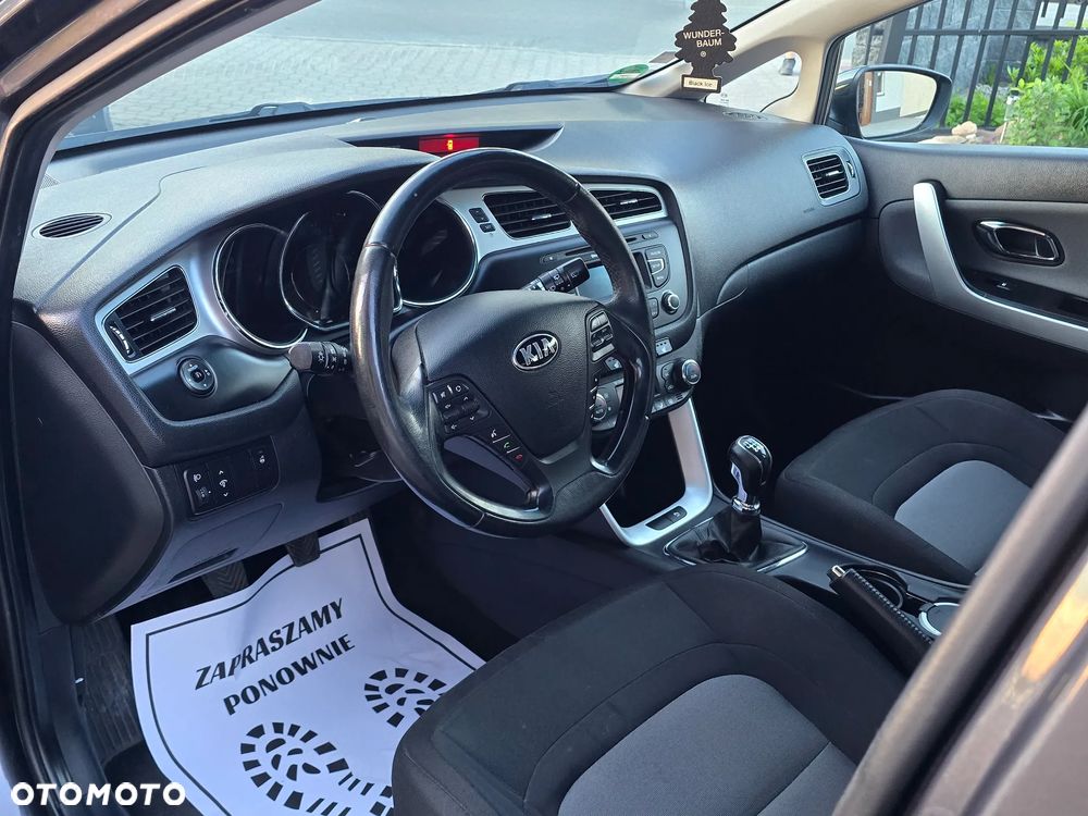Kia Ceed 1.6 GDI Vision - 27