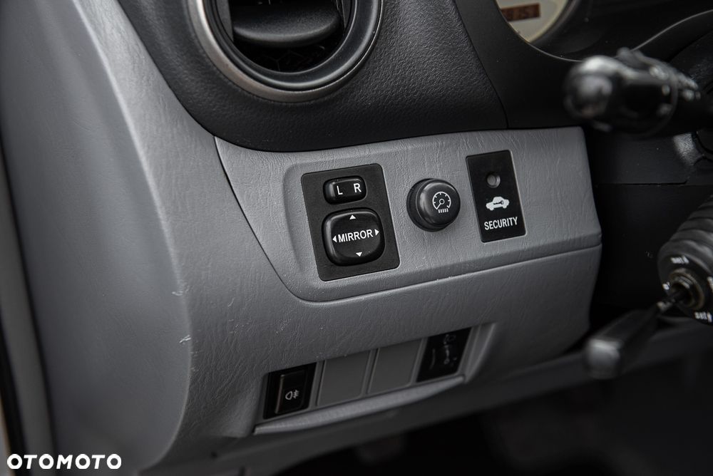 Toyota RAV4 4x4 Sol - 17