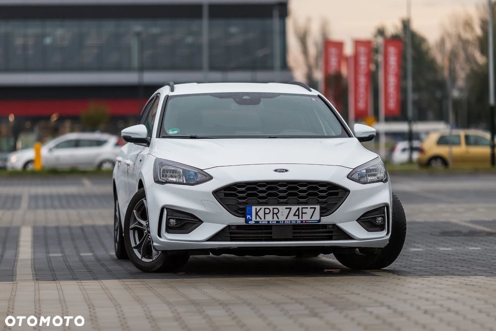 Ford Focus 1.0 EcoBoost Hybrid ST-LINE - 3