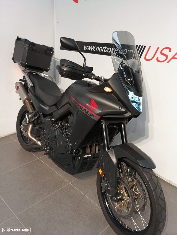 Honda Transalp XL 750 - 6