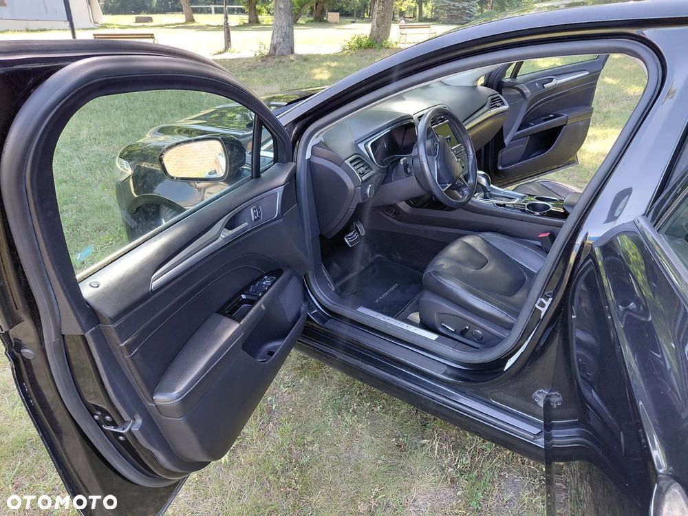 Ford Mondeo 2.0 EcoBoost Titanium - 10