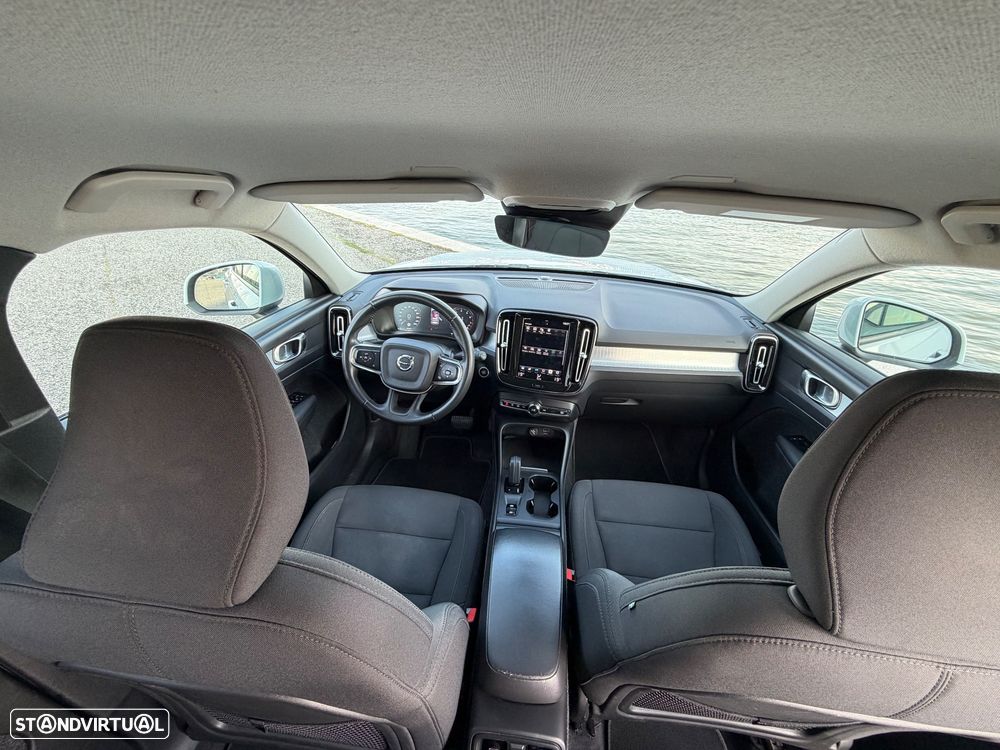 Volvo XC 40 1.5 T3 Momentum Geartronic - 20